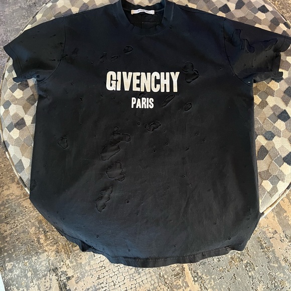Givenchy Stressed Black Logo T-Shirt - Picture 1 of 4
